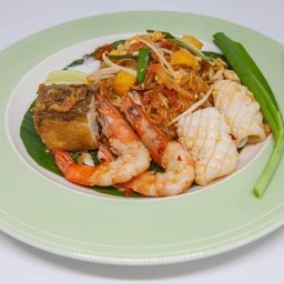 ผัดไทยซีฟู้ด