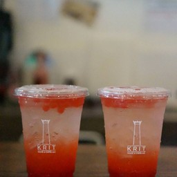 สตรอเบอร์รี่โซดา