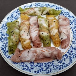 ร้านทองม้วนสด-บ้าบิ่น มะพร้าวอ่อนกาญจนบุรี