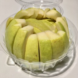 ฝรั่งหั่นตัดแต่ง กล่องเล็ก