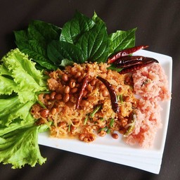 บ้านยำแหนม