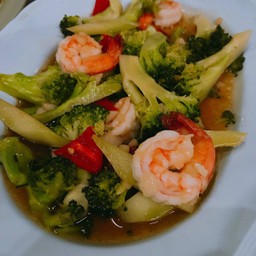 บร็อคโคลี่กุ้ง