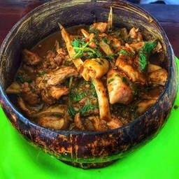 ไก่บ้านแกงกะลา