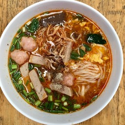ก๋วยจั๊บญวนเจ้แอม