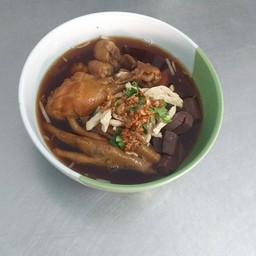 ก๋วยเตี่ยวไก่ตุ๋นมะระเฮียแว่น สาขา6 สาขา6(ราษฎ์บูรณะ)