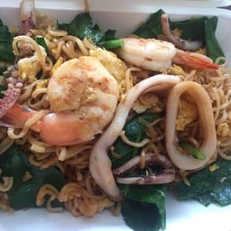 ผัดมาม่าทะเล