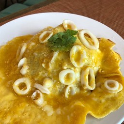 ข้าวไข่ข้นปลาหมึก