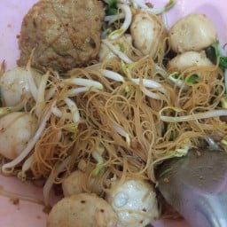 ก๋วยเตี๋ยวหมูน้ำใส (ปากซอยสุสวัสดิ์26)