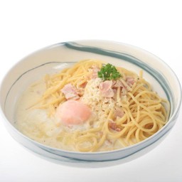F17 สปาเก็ตตี้คาโบนาร่าไข่ออนเซ็น