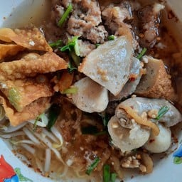 เสันใหญ่น้ำใส