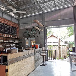 เคาท์เตอร์เครื่องดื่ม