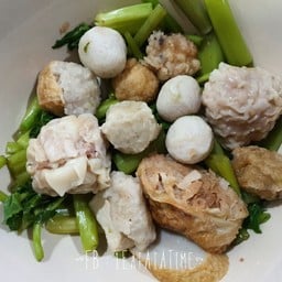 อาโกว เย็นตาโฟต้มยำ ตลาดกรีนวิลล์ พุทธมณฑล สาย 2