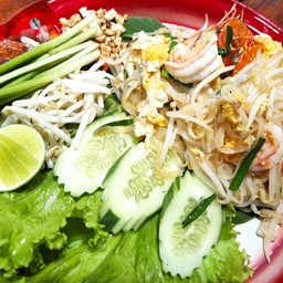 ผัดไทกุ้งสด