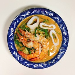 สุกี้น้ำรวมมิตรทุกอย่าง