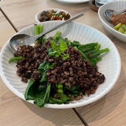 ผัดคะน้าหนำเลี๊ยบหมูสับ