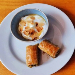 Baklava Yogurt