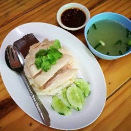 ข้าวมันไก่ป้าสม - ถนนการเคหะ