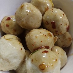 ลูกชิ้นโกเด้งหมูทอด