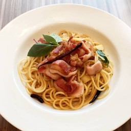 At Home Cafe 595 Chokechai 4 Road, Ladprao, Bangkok 10110