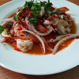 ยำกุ้งสุก Spicy boiled shrimp salad