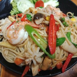 ผัดสปาเก็ตตี้ขีเมาทะเล