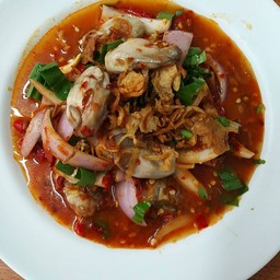 ยำหอยนางรม Spicy Oyster salad