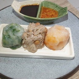 กุยช่ายแม่นกแก้ว