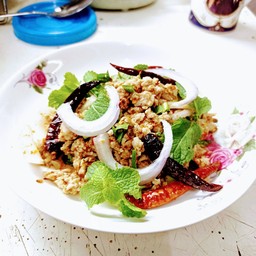 ส้มตำป้าลอย