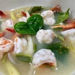 ต้มยำกุ้ง ปลาหมึกน้ำใส