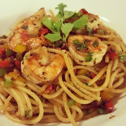 สปาเก็ตตี้พริกไทยกุ้งสด