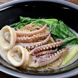 ราดหน้า หมึก