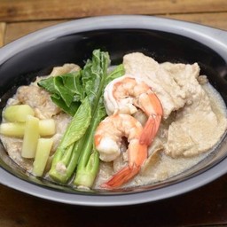 ราดหน้า หมู+กุ้ง