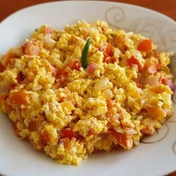 Egg with tomato