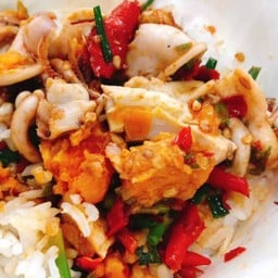 ปลาหมึกไข่เค็มราดข้าว