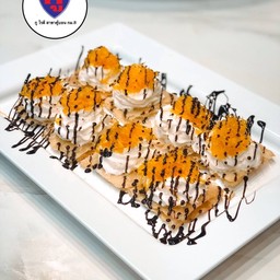 โรตีทิชชู่วิปครีม+ฝอยทอง+ช็อกโกแลต