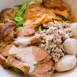 ก๋วยเตี๋ยวหมูรวม-ต้มยำ