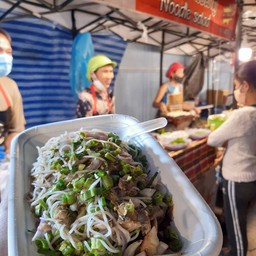 ยำขนมจีนปลาทู ข่วงน่านั่ง