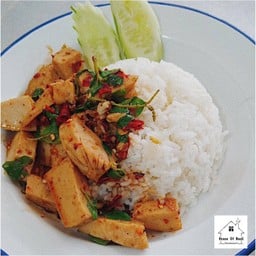 ข้าวกระเพราหมูยอ