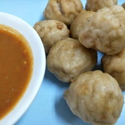 ลูกชิ้นกุ้งทอด หอม อร่อย