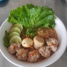 บะหมี่น้ำต้มยำหมูเด้งมะนาวจี๊ดจ๊าด....แซ่บ