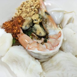ก๋วยเตี๋ยวทะเลต้มยำ