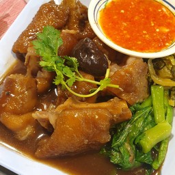 คากิ+ขาหมู