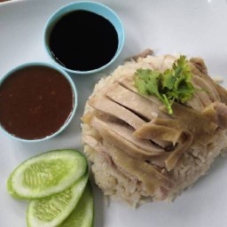 ครูกวางข้าวมันไก่