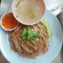 ข้าวมันไก่-ก๋วยเตี๋ยวไก่มะระลุงเหน่ง (วัดบางโฉลงนอก)