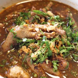พนักงาน ขาไก่ซุปเปอร์