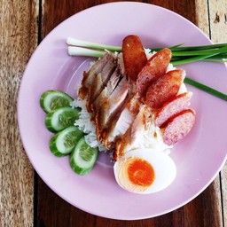 ข้าวหมูกรอบ