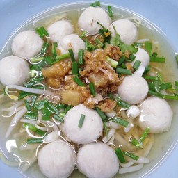 บะหมี่ลูกชิ้นหมูอย่างเดียว