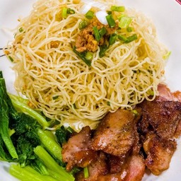 ร้านอ๊บอ๊บ บะหมี่หมูแดง