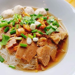 ก๋วยเตี๋ยวหมูต้มยำby toon