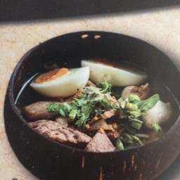 [อร่อยซ่ากับโค้ก] ก๋วยเตี๋ยวนำ้ +  โค้ก ออริจินัล (กระป๋อง) 